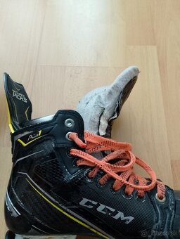 Hokejové korčule CCM - 5