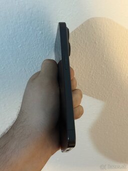 Predám iPhone 15 PRO 128GB Black Titanium stav 8/10 - 5