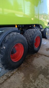 Claas Quadrant 5300 RC - 5