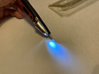 Skúšačka napätia kontaktná/bezkontaktná HAKEL - 5