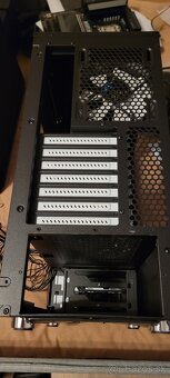 Predám Fractal Design Define C - 5