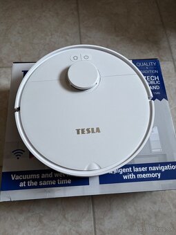 Roboticky vysavač tesla iq 550 - 5