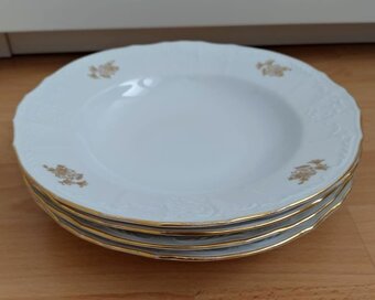 Biely porcelánový set so zlatými ornamentmi - 5