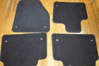 predam original koberceky na LR Discovery - 5