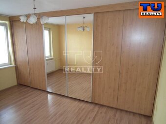 PRIPRAVUJEM DO PONUKY: Veľký 3i byt 80 m2 + loggia Vrakuňa - 5