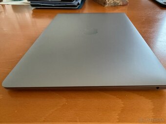 Macbook Air 13 M1 8GB RAM, 256 GB SSD - 5