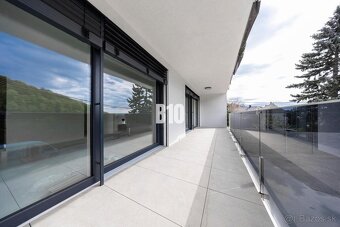 4IZBOVÝ BYT S TERASOU V PROJEKTE, V KTOROM SA NACHÁDZAJÚ LEN - 5