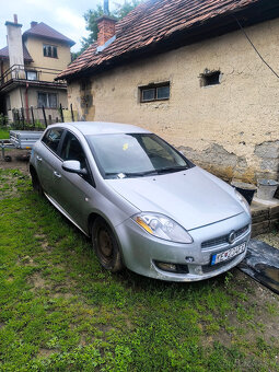 Predám Fiat Bravo 1.9 JTD 110 kw r. v. 2007 - 5