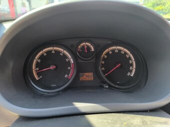 Opel corsa 1.2 - 5