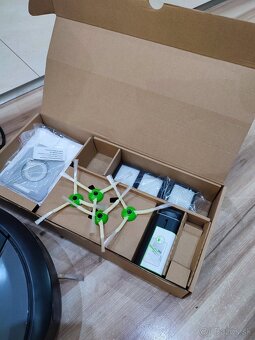 iRobot Roomba i7+ s dokovacou stanicou Clean Base - 5