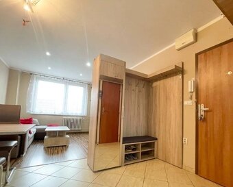 Prenajmem 2 izbový byt na Soblahovskej - TOP LOKALITA - 5