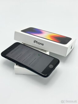 Apple iPhone SE 2022 64GB Black 88% Zdravie Batérie - 5