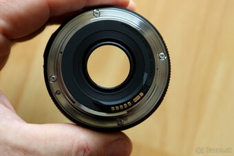 Canon EF 50mm f 1,8 - 5