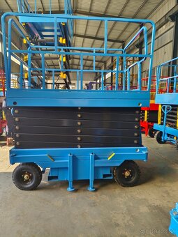 Nožnicová plošina - nepoužitá s hydraulickým zdvihom - 5