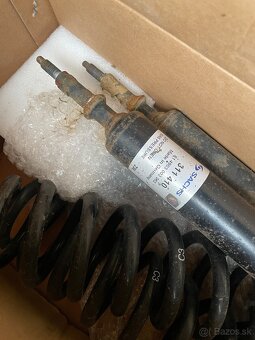 BMW E90 podvozok - 5