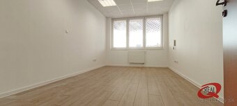 BEZ PROVÍZIE, KANCELÁRIE V RUŽINOVE, TRENČIANSKA UL - 5