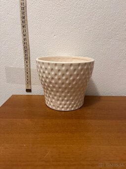 Kvetináče pekné - 5