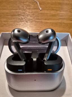 Predám bezdrôtové slúchadlá Samsung Galaxy Buds3 - 5