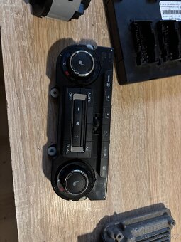 ŠKODA OCTAVIA 2 náhradné diely - 5