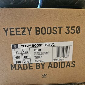 Yeezy Boost 350 V2 Oreo - 5