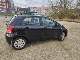 Toyota yaris 998m3 - 5