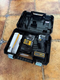 DeWalt DCF85 McLaren edition - 5