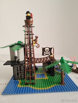 LEGO Pirates 6270 Forbidden Island - 5
