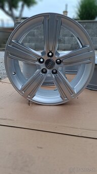 Predám original sadu kolies Audi 5x112R19, E-8,0Jx19H2, ET32 - 5
