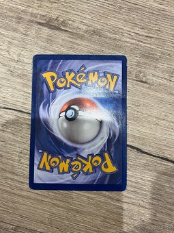 Predávam zberateľské pokémon karty: - 5