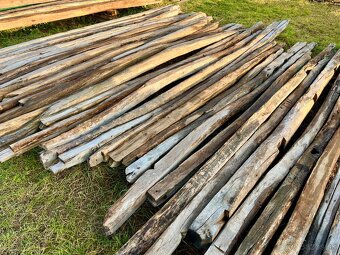 Staré dubové hranoly - ručne kresané - 5