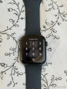 Apple Watch SE 44mm - 5