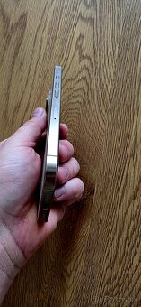 Apple iphone 16 pro púštny titán - 5