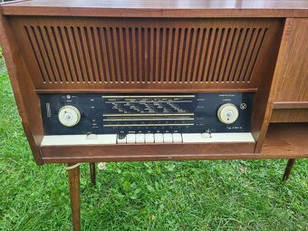 rádio a šijací stroj - 5