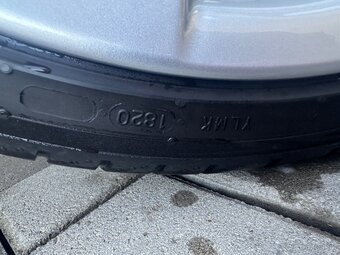 R19 235/35 nokian - 5