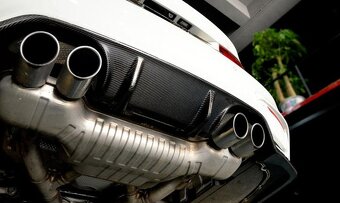 Zadný podnárazník BMW M3/M4 F80/F82 FullCarbon - 5