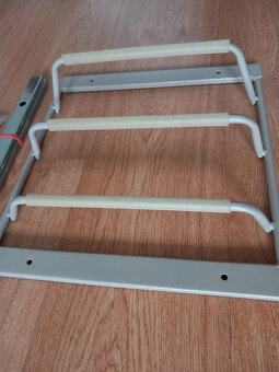 Komplement od ikea - 3radový výsuvný vešiak do skrine 35 cm - 5