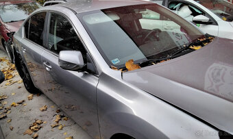 SUBARU LEGACY 2.5 AWD 2010 predám MOTOR EJ25 123kW,  DVERE, - 5