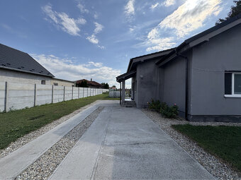 Znížená cena:  prerobený 5 + 1 izbový rodinný dom s priestra - 5