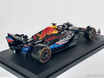 1:18 - Red Bull RB19 #1 / Verstappen (2023) - Bburago - 1:18 - 5