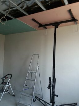 Predám Zdvihák sadrokartónových platní - 5