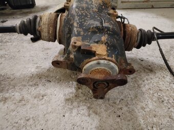 Diferenciál BMW 3 aj polovičná os - 5