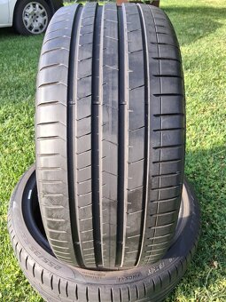 255/35 r21 letne pneumatiky - 5