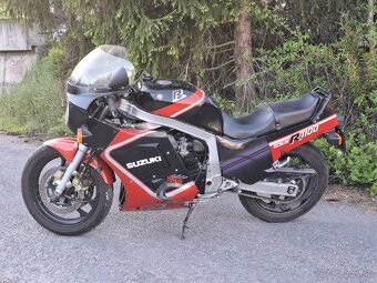 Suzuki GSX-R 1100 1986 - 5