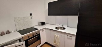 Moderný, zariadený 2 i byt, ihneď voľný v centre mesta Šaľa - 5