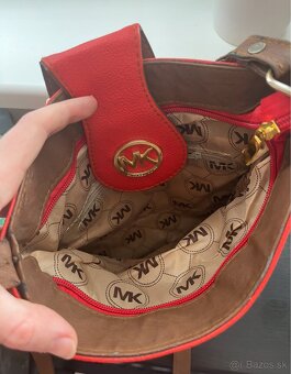MK crossbody červená kabelka - 5
