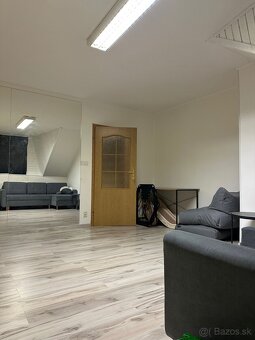 Dvojkancelaria na Hviezdoslavovom námestí - 5