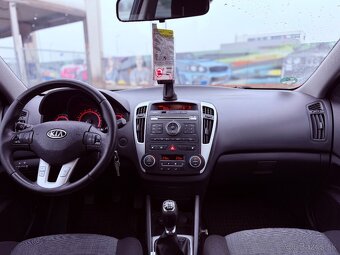 KIA CEED SW 1.6 benzín - 5