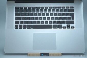 ZÁRUKA/Macbook Pro 15.4"/I7 2.2GHZ/16GB RAM/256GB SSD/CZ - 5