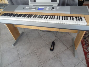 Digitálne piano, klavír YAMAHA DGX-620 - 5