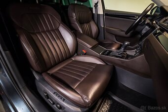 ŠKODA SUPERB KOMBI LAURIN & KLEMENT 2.0 TDi 4x4 140kW - 5